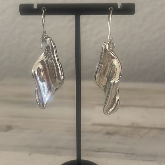 Bat Ami Silver Twisted Electroform Drop Earrings. - Picture 2 of 5